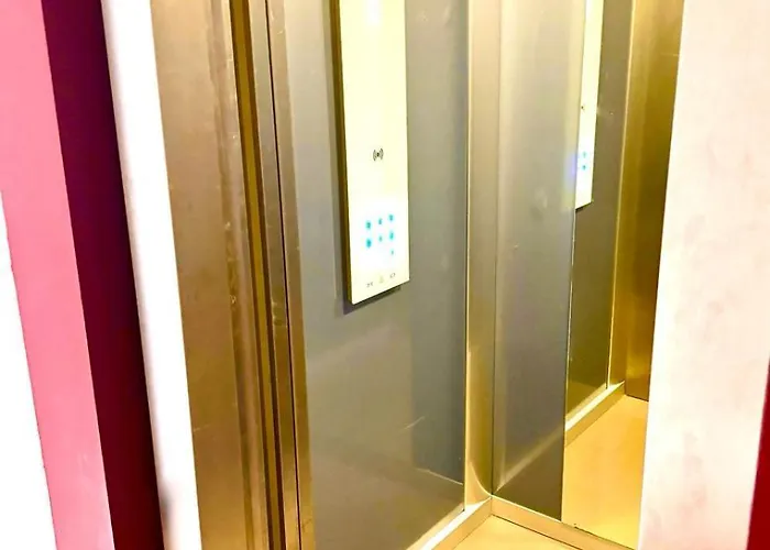 公寓 Zuhause Im Ruhrgebiet 4 Mit Balkon 奥伯豪森